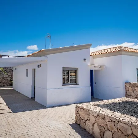 Villa Pikoro *